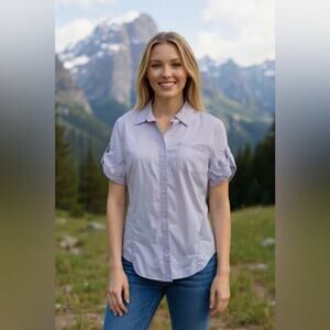 L.L.Bean 100% Nylon Roll-tap Sleeves Snap-buttons Vented Sport Shirt Size Medium